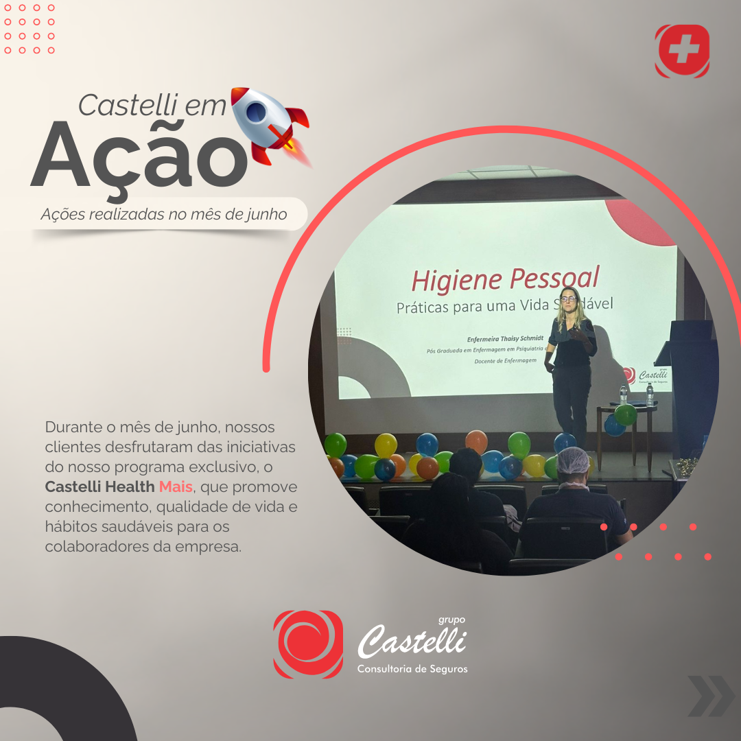 Uma mulher está fazendo uma apresentação para um grupo de pessoas.