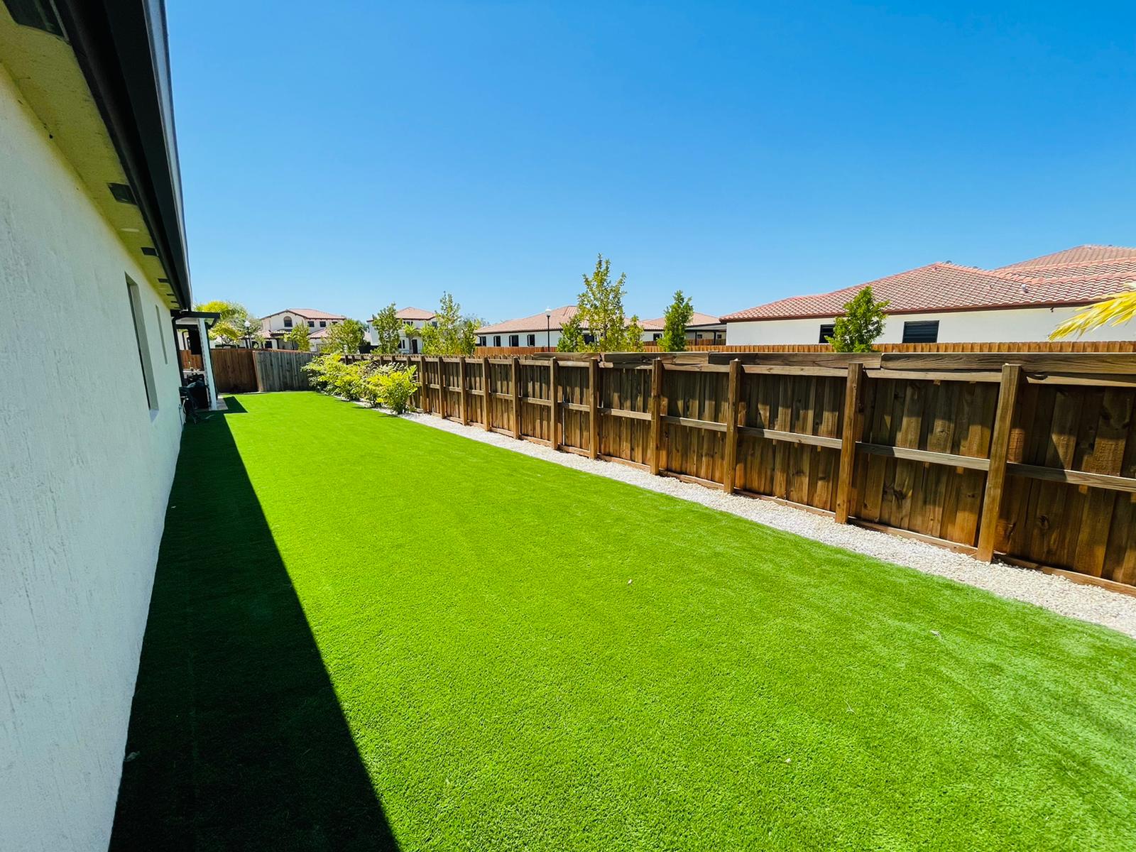 Miami artificial grass
