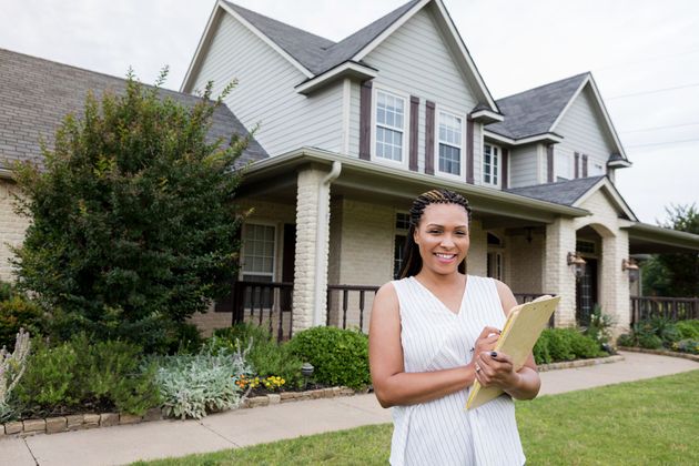 A Woman On The Front House — Boca Raton, FL — Teitelbaums Home Services A Woman On The Front House — Boca Raton, FL — Teitelbaums Home Services
