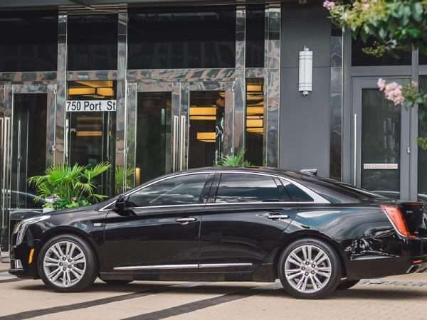 luxury cadillacsedan chauffeur service