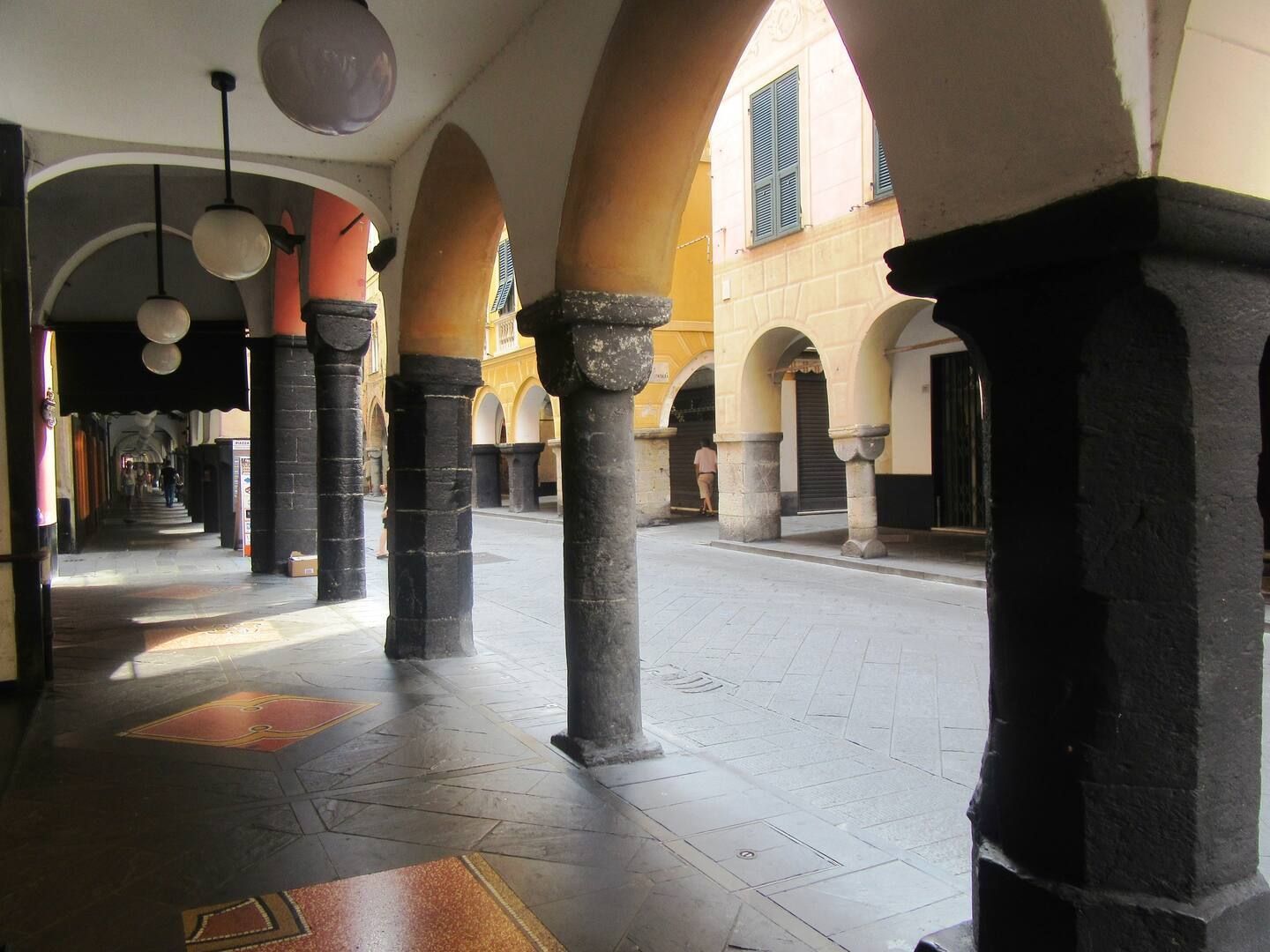 CHIAVARI