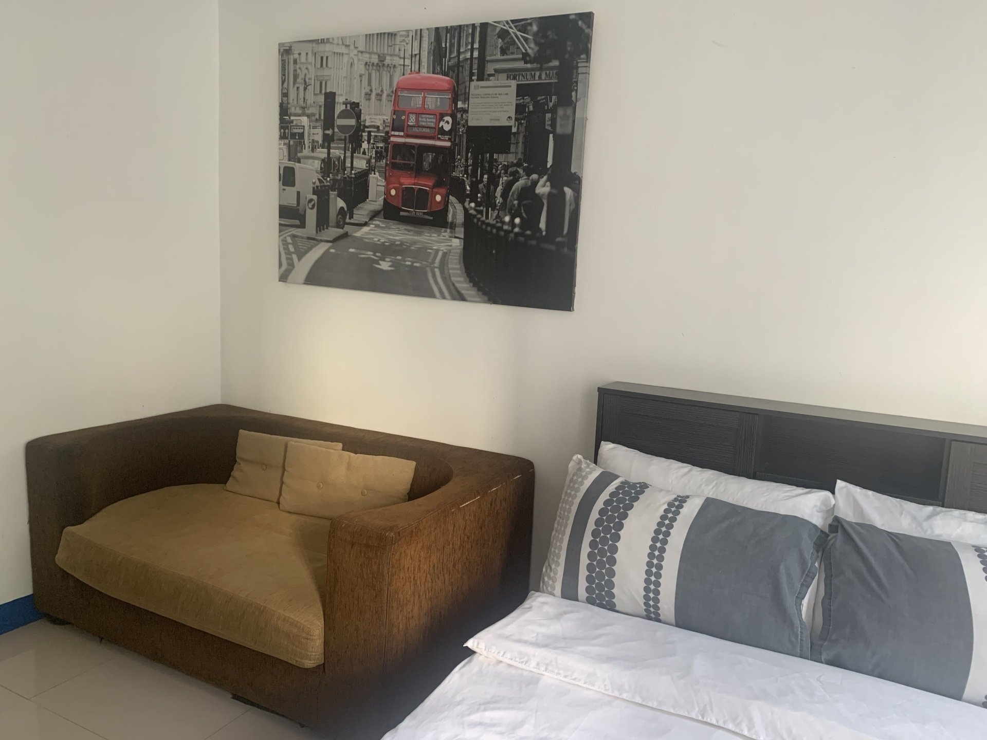 Rooms | Innsite Transient | Hotel & Lodging | Pasay