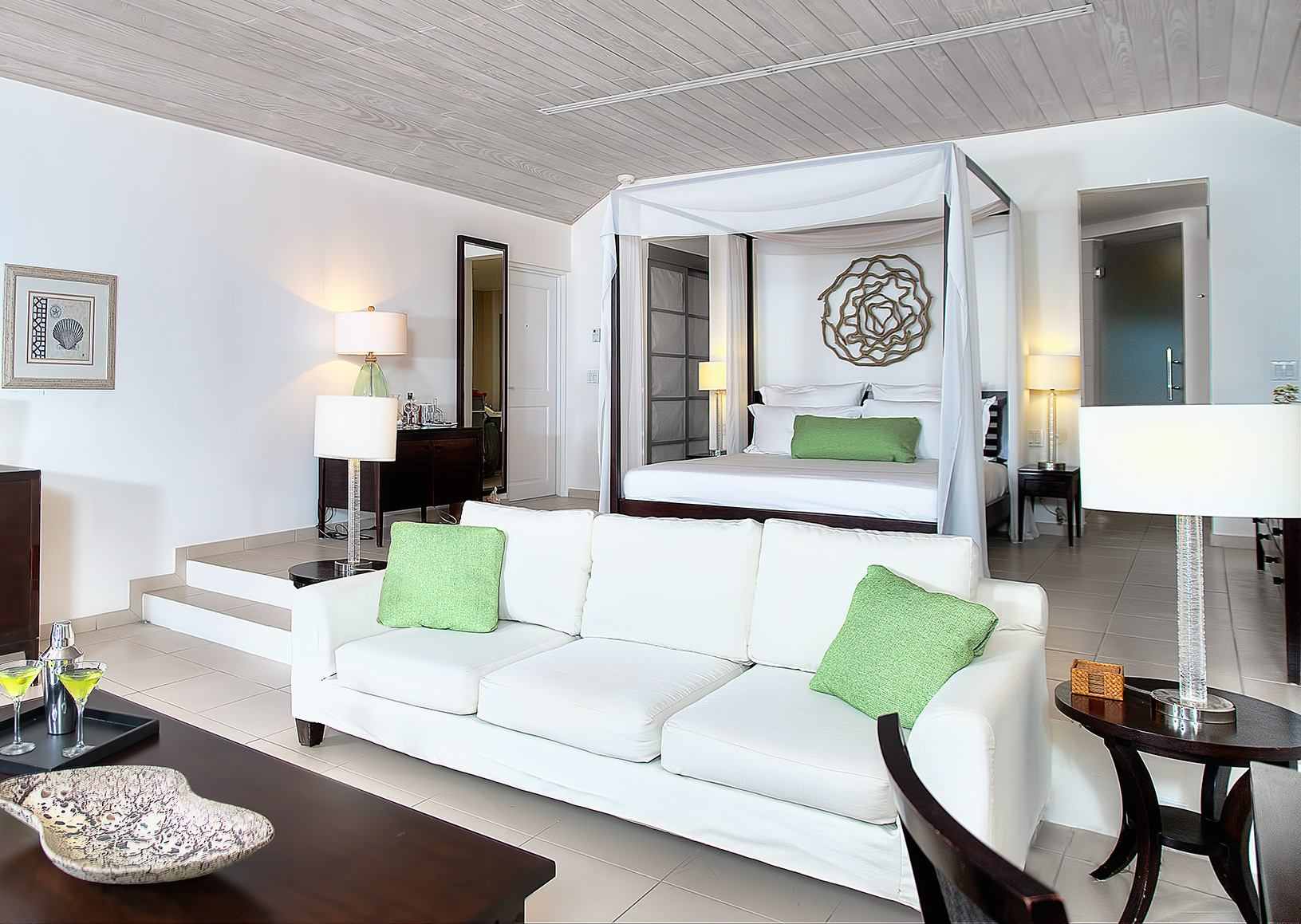 CARLISLE BAY 1