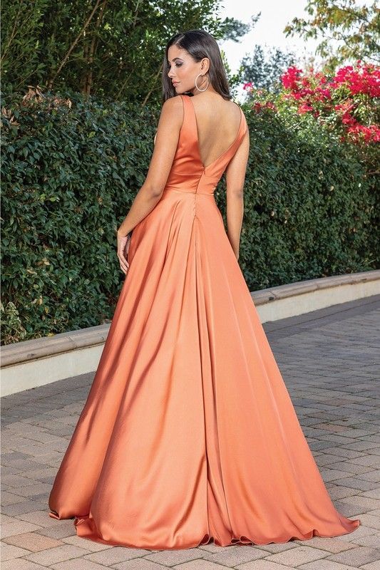 High Slit and Pleated Skirt Prom Dress