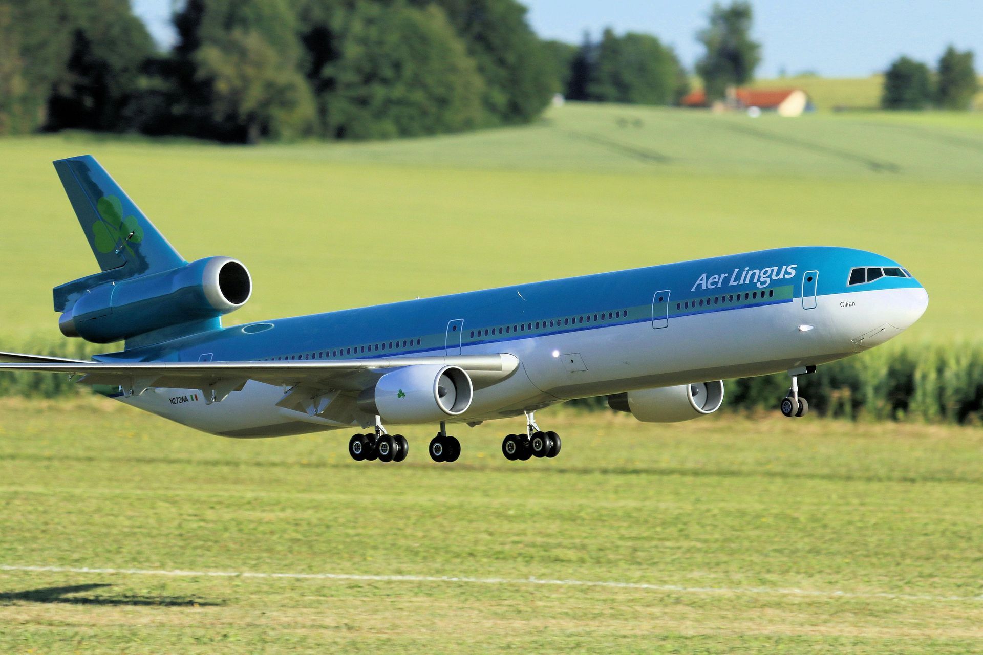 Aer Lingus — A Lucky Inch and a Half