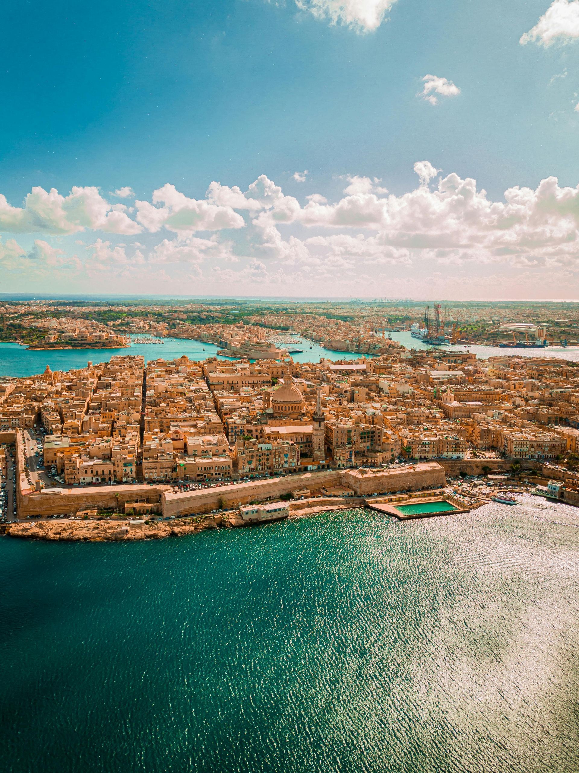 Valletta, Malta — Mild Winter Sun, Golden Streets & Mediterranean Calm