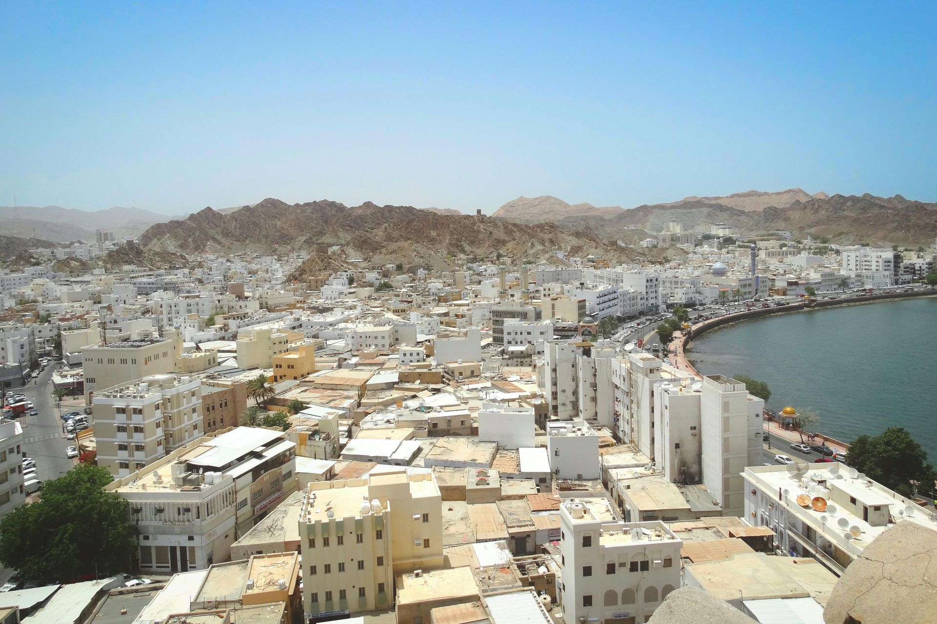 Oman. - Sustainable Luxury Hotels