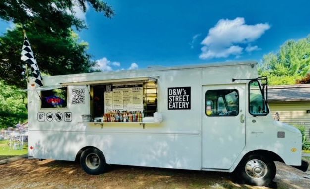 D&W's Street Eatery White Food Truck