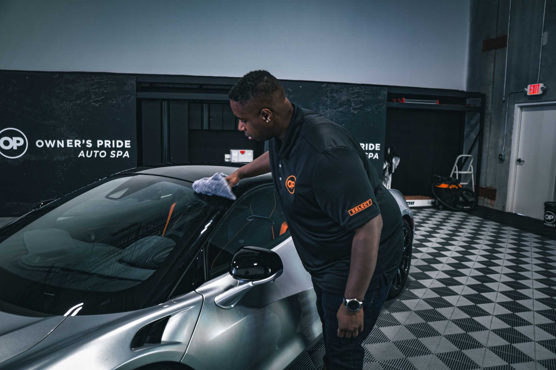 McLaren ceramic maintenance detail
