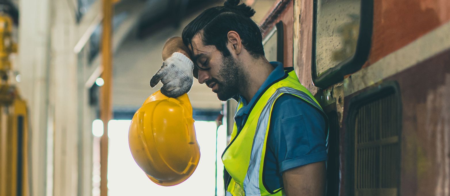 Saúde mental na indústria é essencial para produtividade e bem-estar.