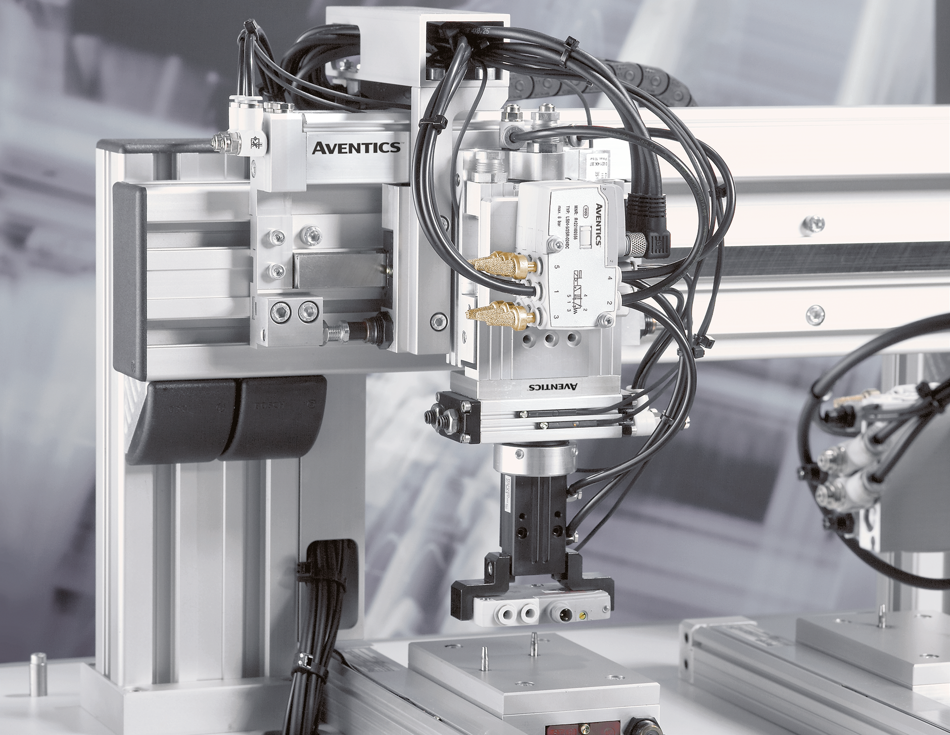 uma máquina aventics