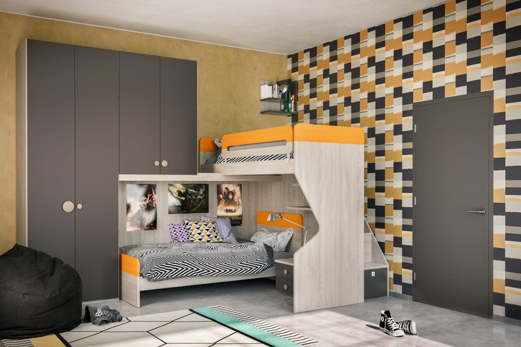 Camera da letto con letto a castello, armadi grigi, parete decorata e poltrona a sacco nera.