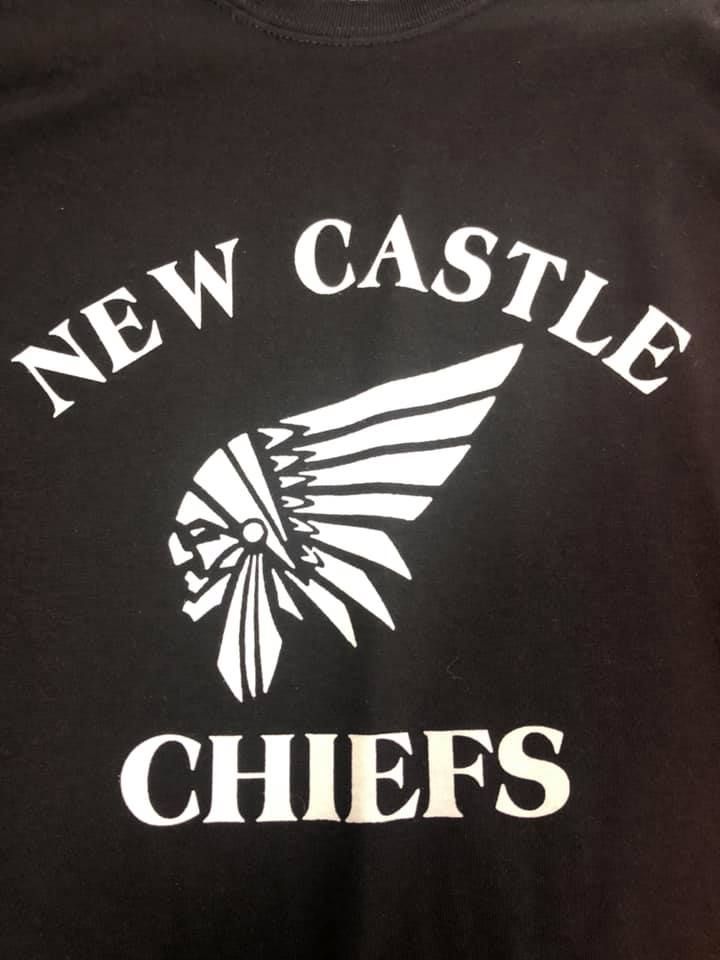 A black shirt with the words new castle chiefs on it