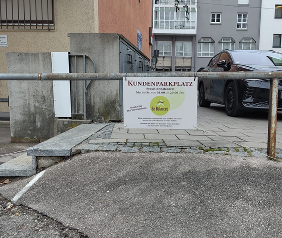 Kundenparkplatz Kundenparkplatz im Innenhof