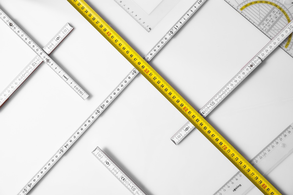 Measuring dimensions with
