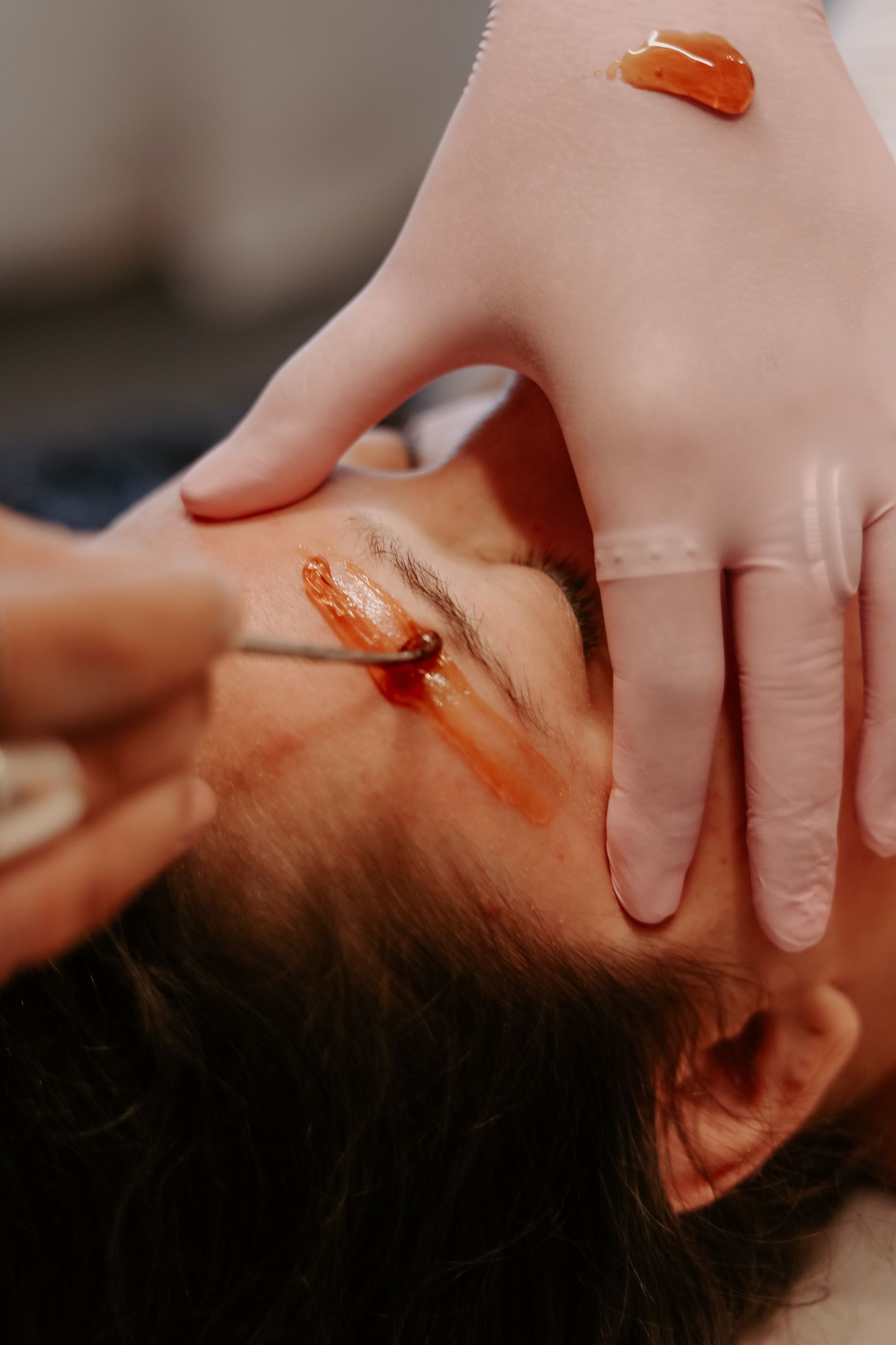 Sugaring Eyebrows