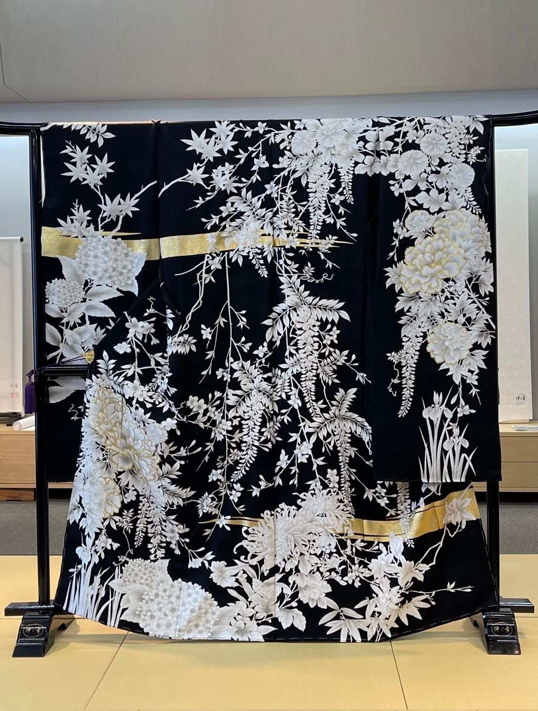 Sachi KITAGAWA, Textile dyeing for apparel & interiors