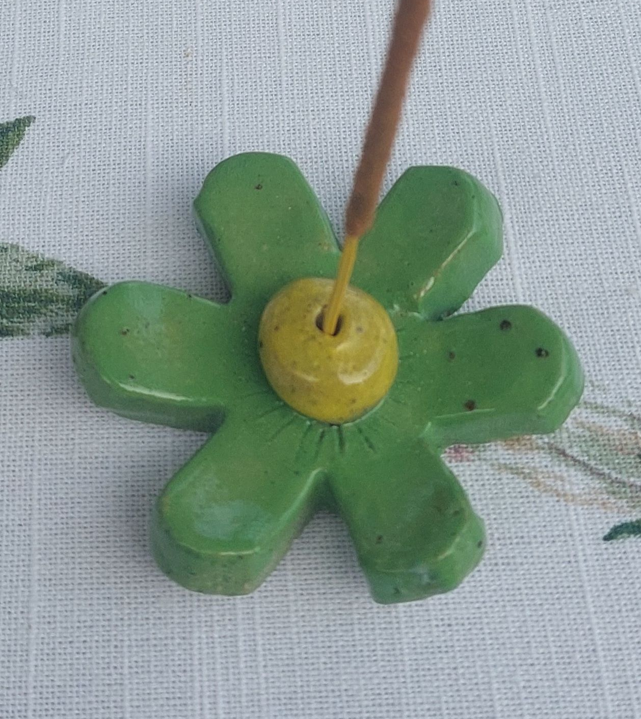 Flower incense holder
