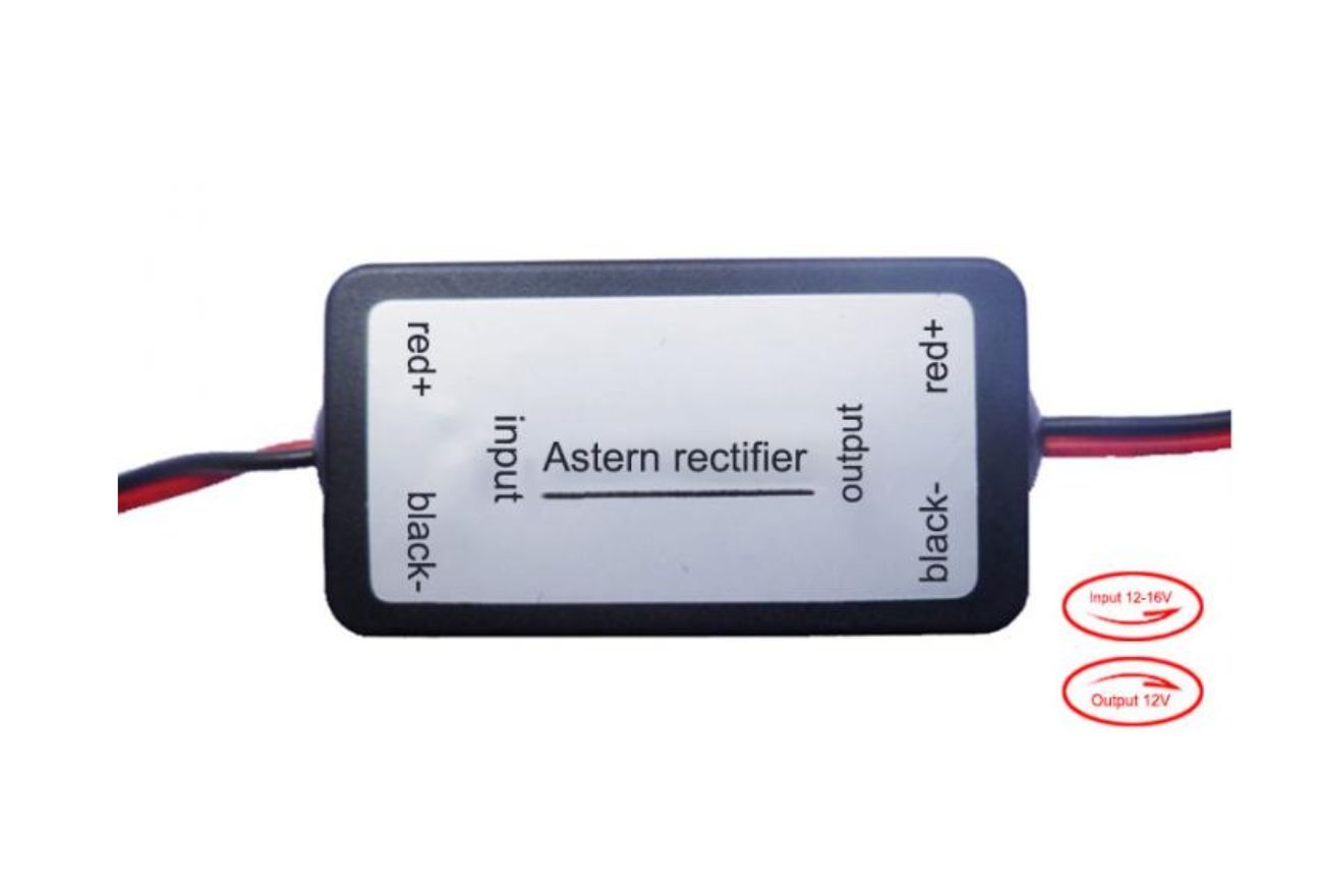 Achteruitrijcamera relais filter 12V