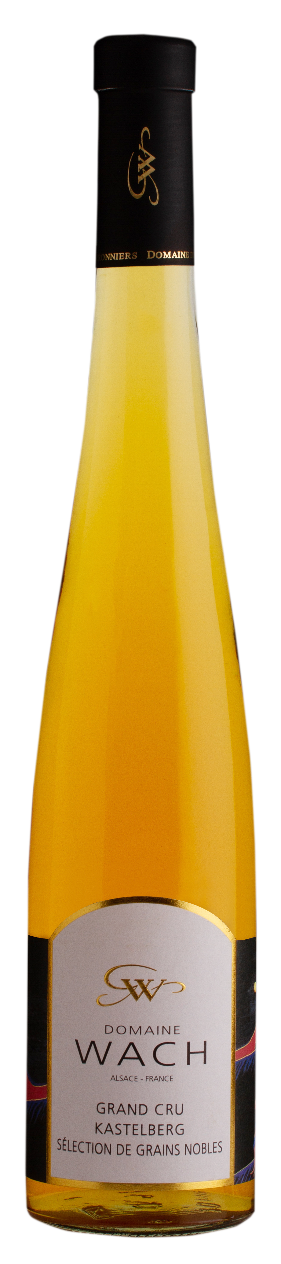 Un gros plan d'une bouteille de vin sur fond blanc