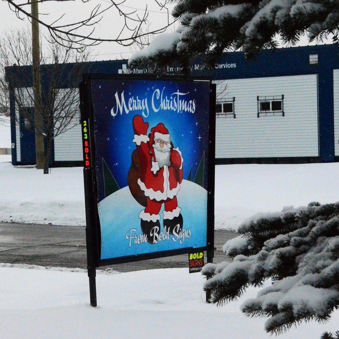 A sign that says merry christmas on it