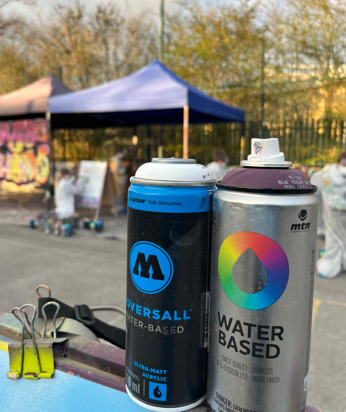 Water-based spray paint