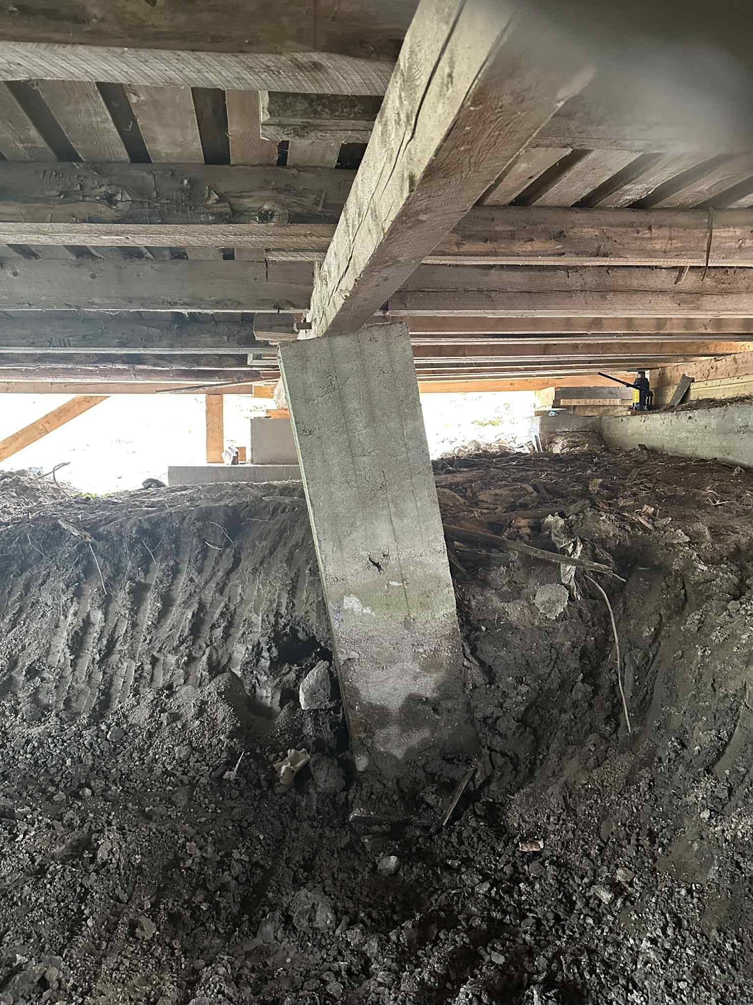Vi tilbyr Sollid’s Hydraul-Lift System til kunder som har behov for trygg og effektiv løfting, flytting eller oppretting av bygg og konstruksjoner.