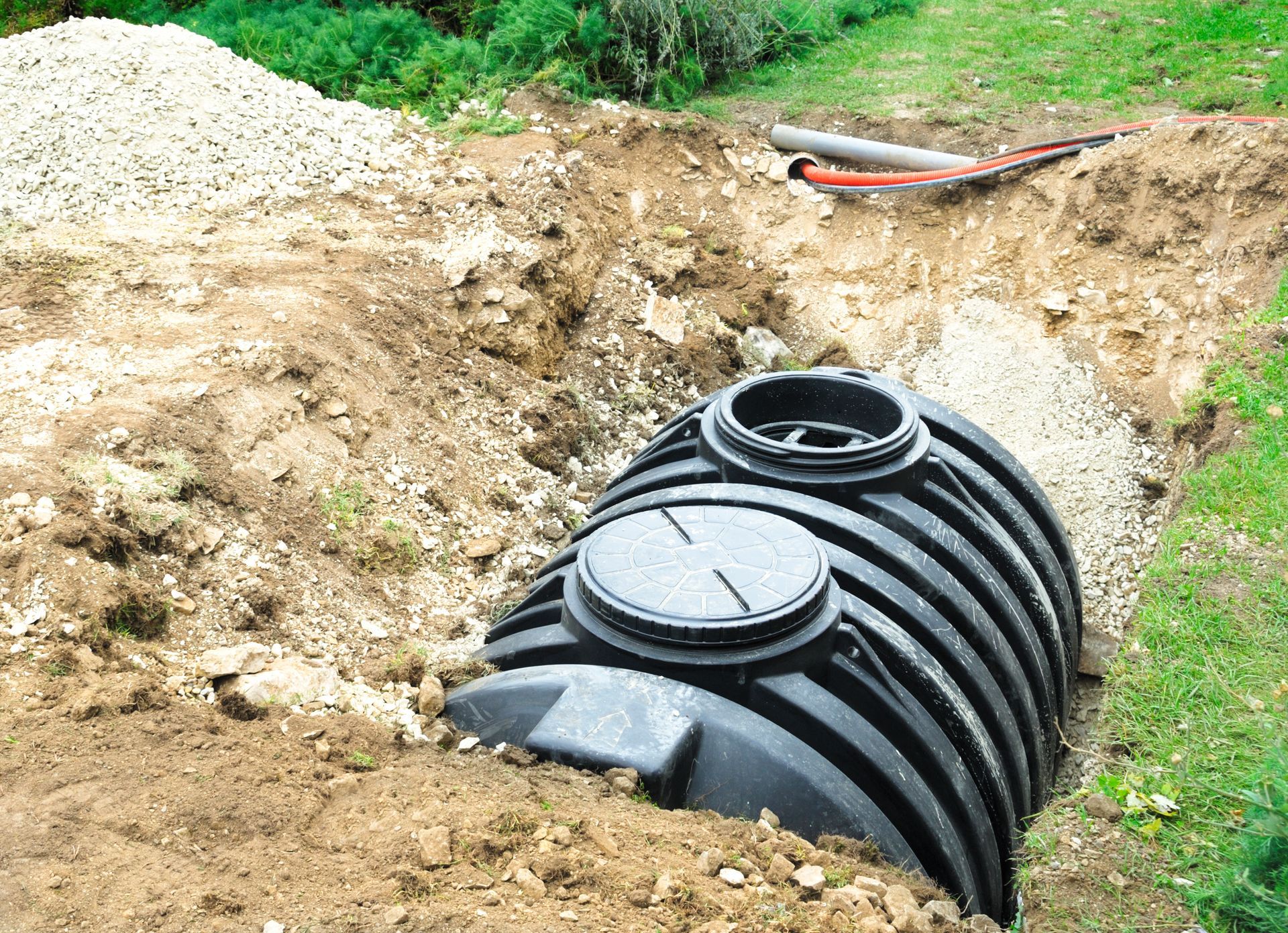 Installation of a drainage tank (septic tank) in a domestic garden | Canyon Lake, TX