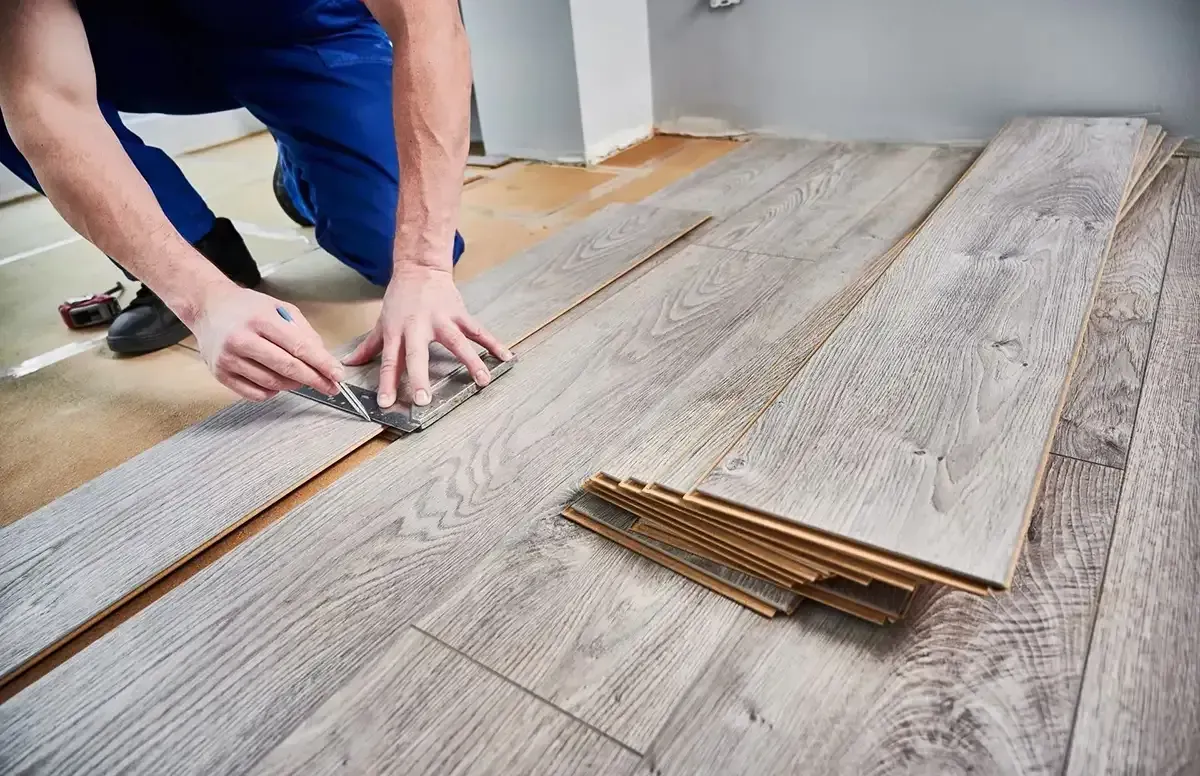 Straight wood floor pattern.