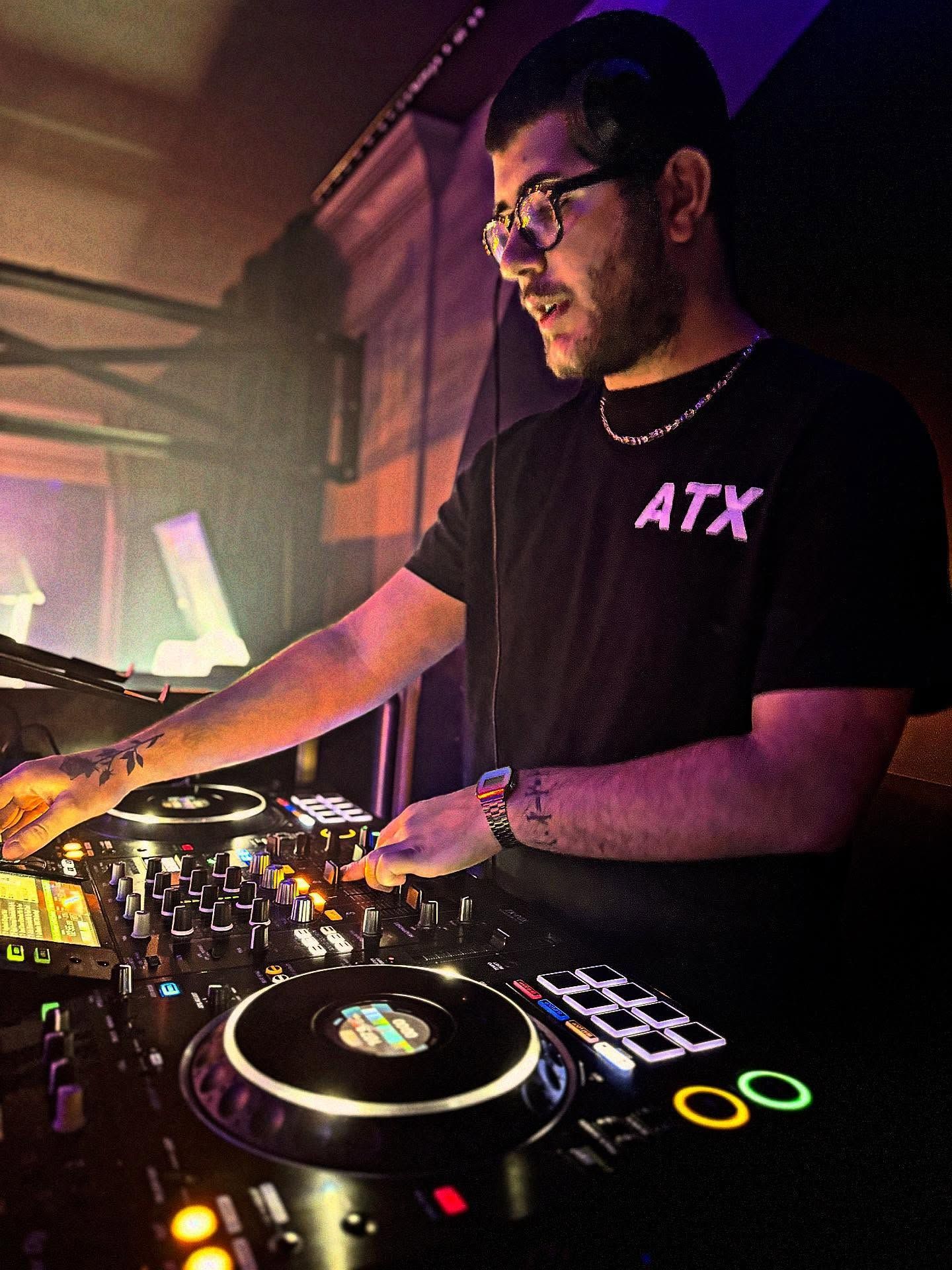 DJ ATX en animation musicale