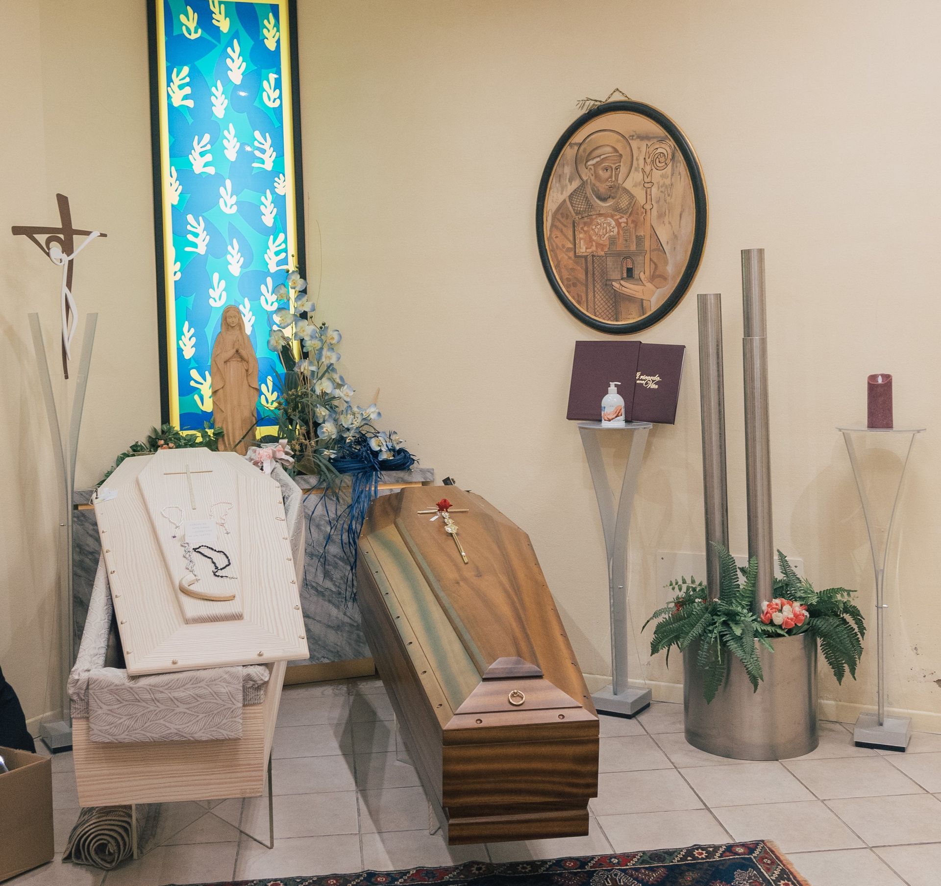 esposizione cassa funebre
