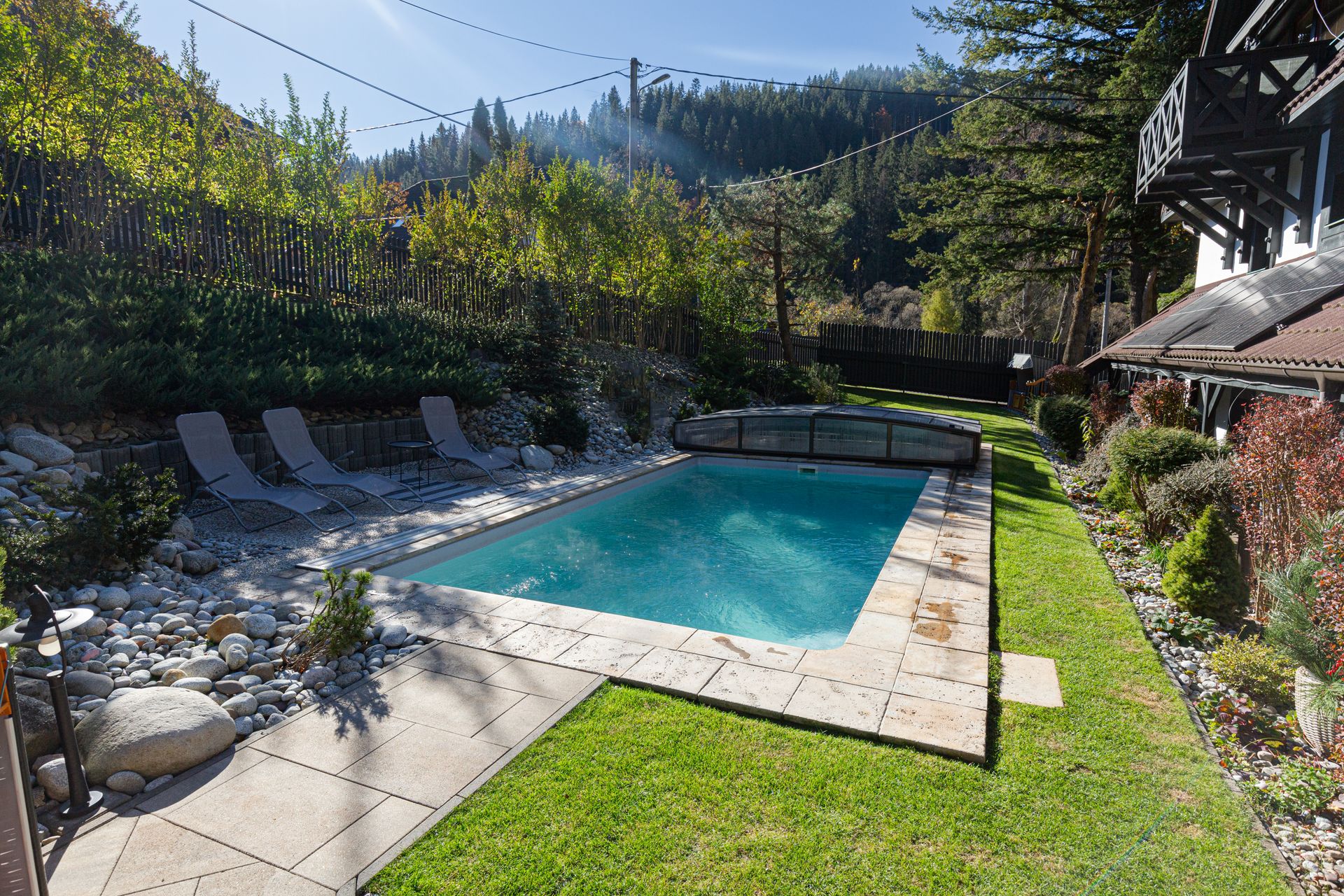 Malužiná exteriér