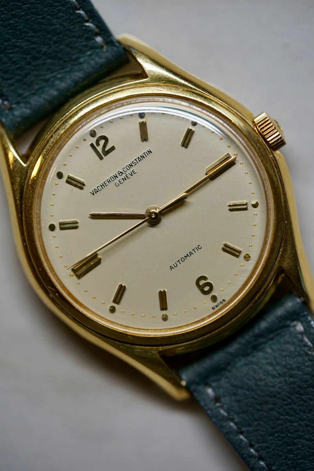 [Sold]Vacheron Constantin, Very Rare 18k Yellow Gold Calatrava Ref. 4906