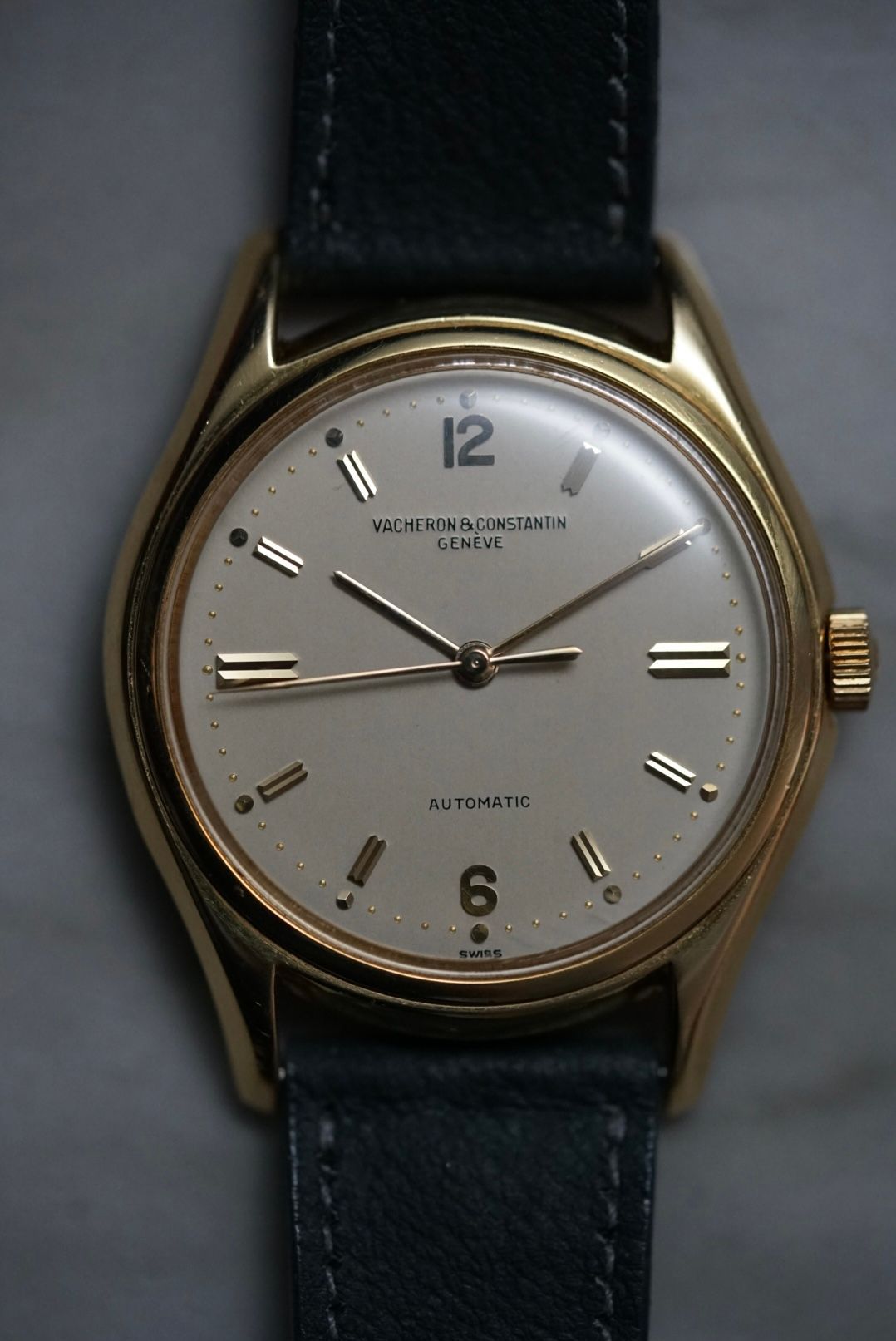 [Sold]Vacheron Constantin, Very Rare 18k Yellow Gold Calatrava Ref. 4906