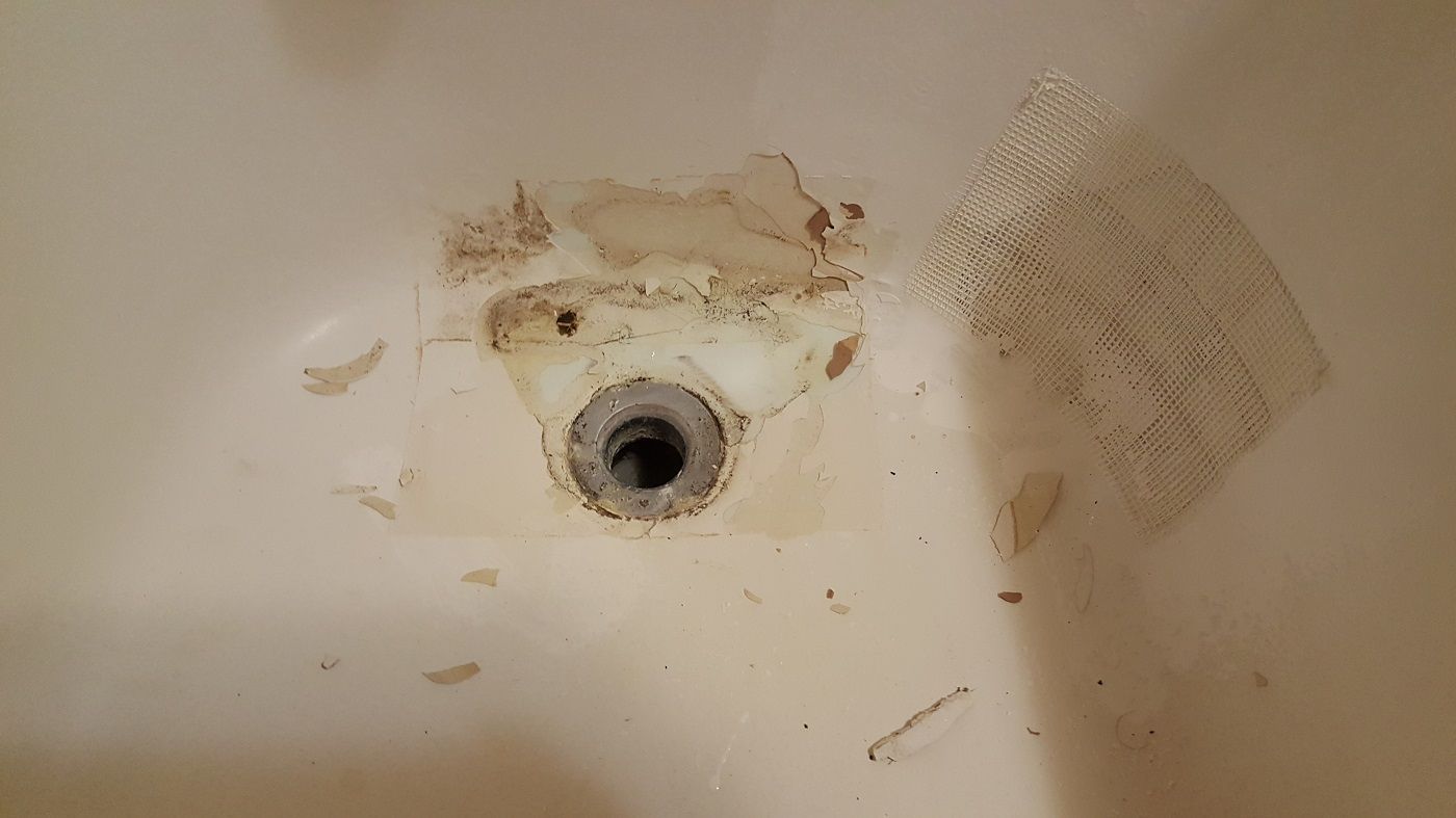 BEFORE - RUINED BATHTUB