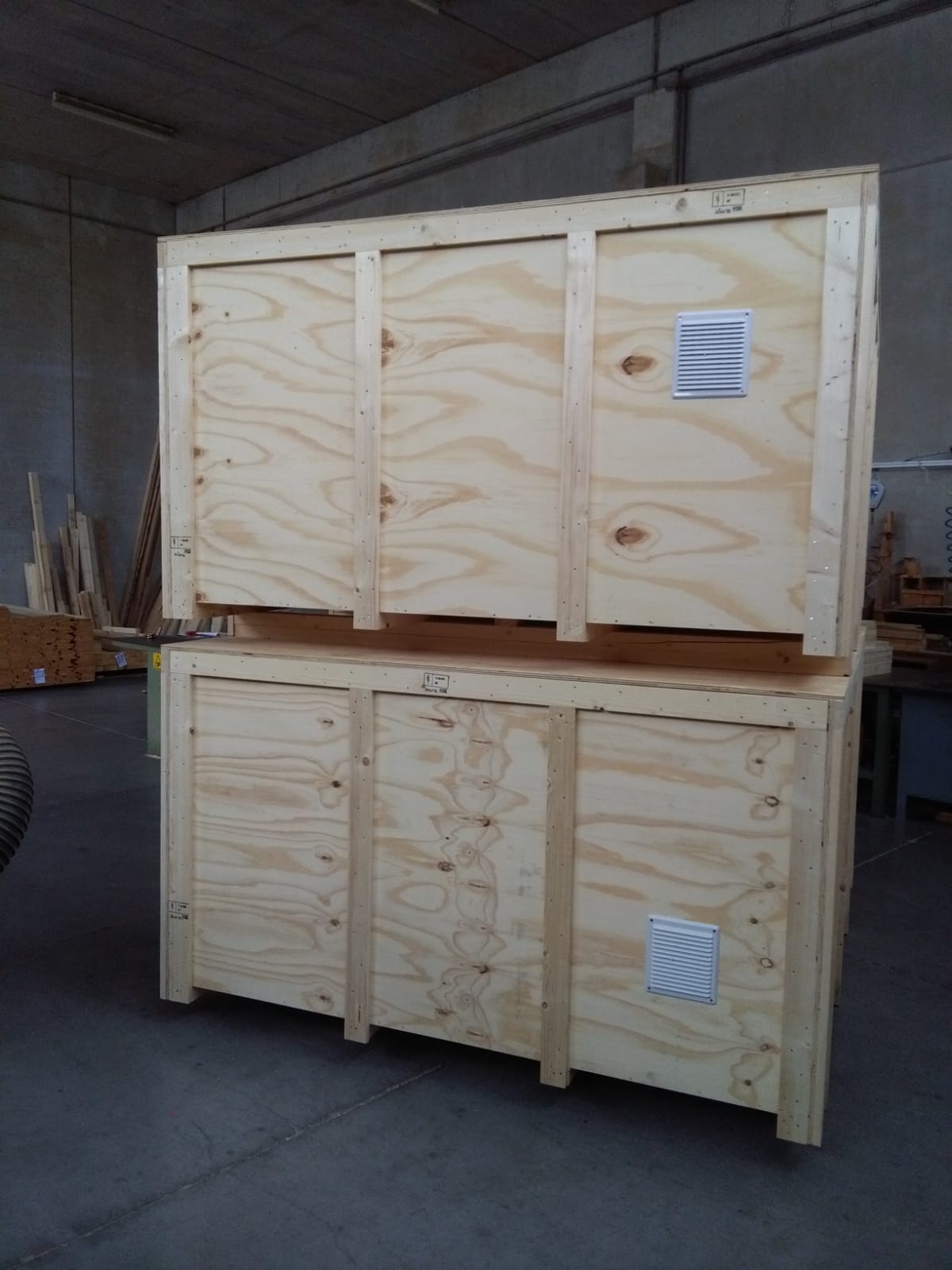 imballaggi in legno a scatola con aerazione