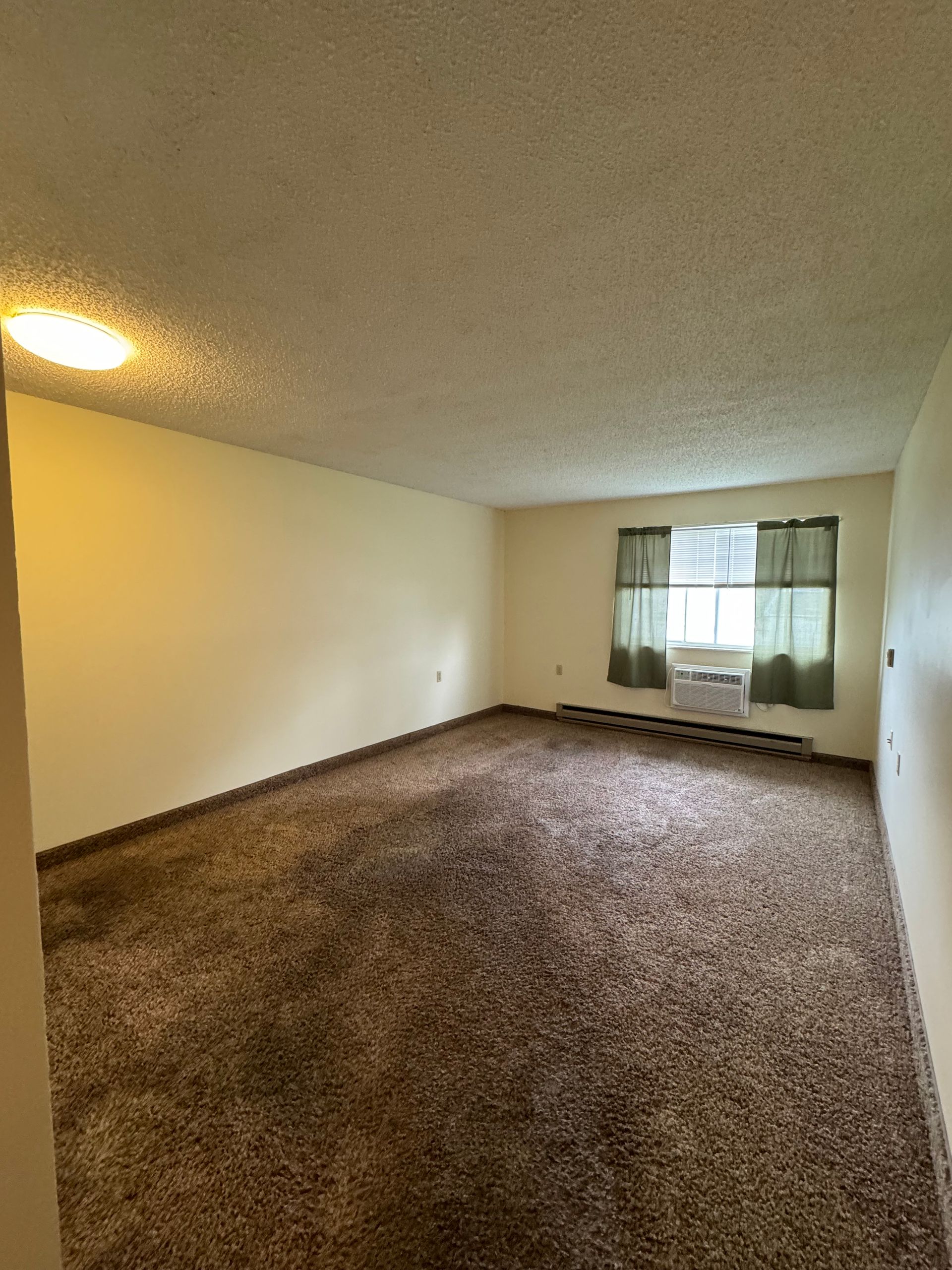 Leonard Estates Lincoln, IL Robert Cottingham Property Management Co