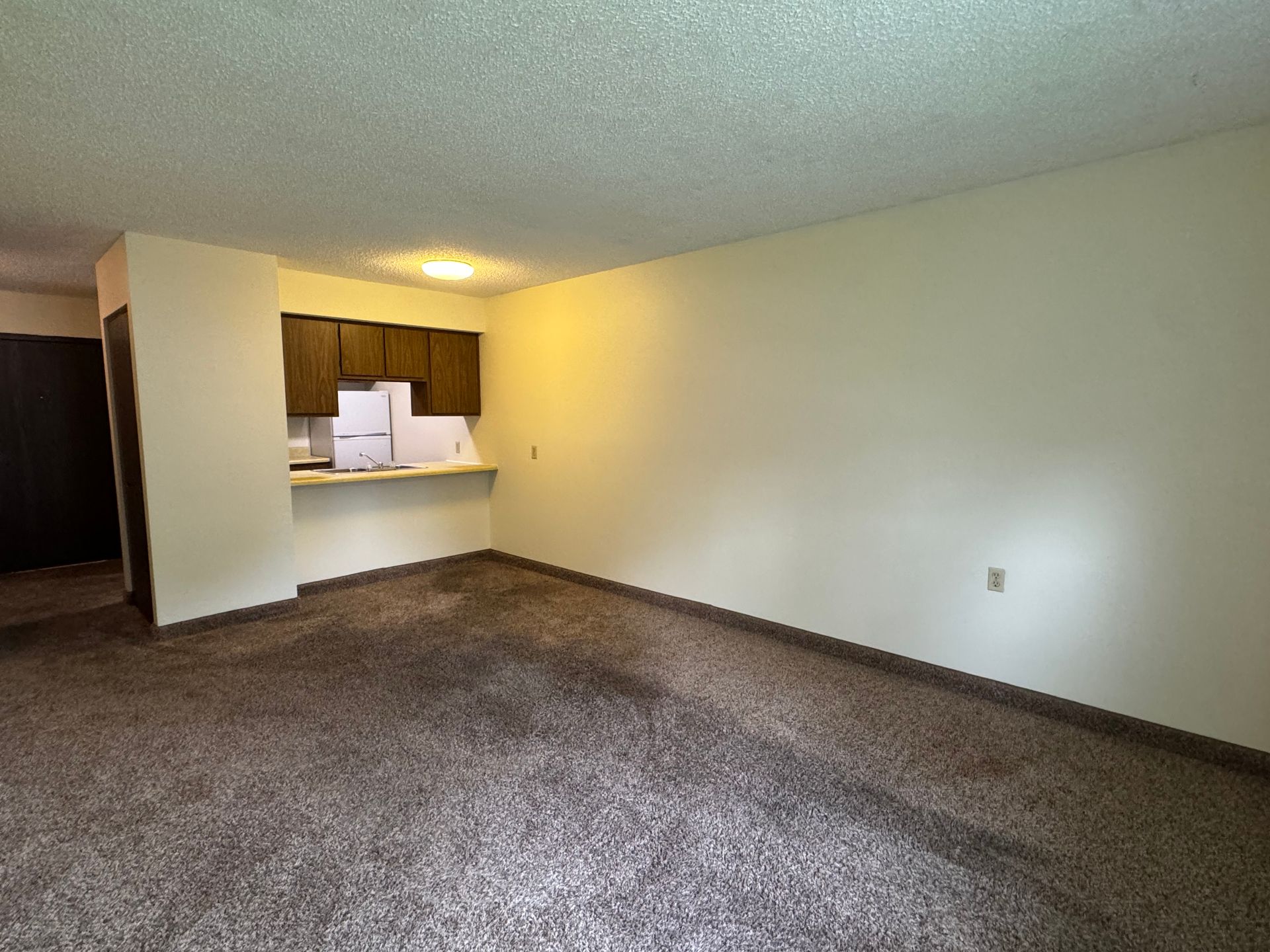 Leonard Estates Lincoln, IL Robert Cottingham Property Management Co