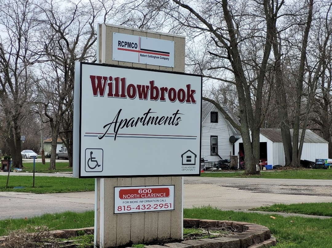 Willowbrook, Gilman, IL Robert Cottingham Property Management Co