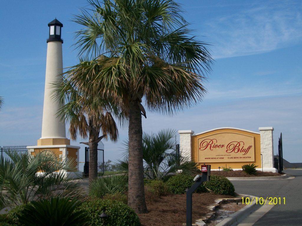 River Bluff Entrance - Bossier City, LA - Raley and Associates Inc