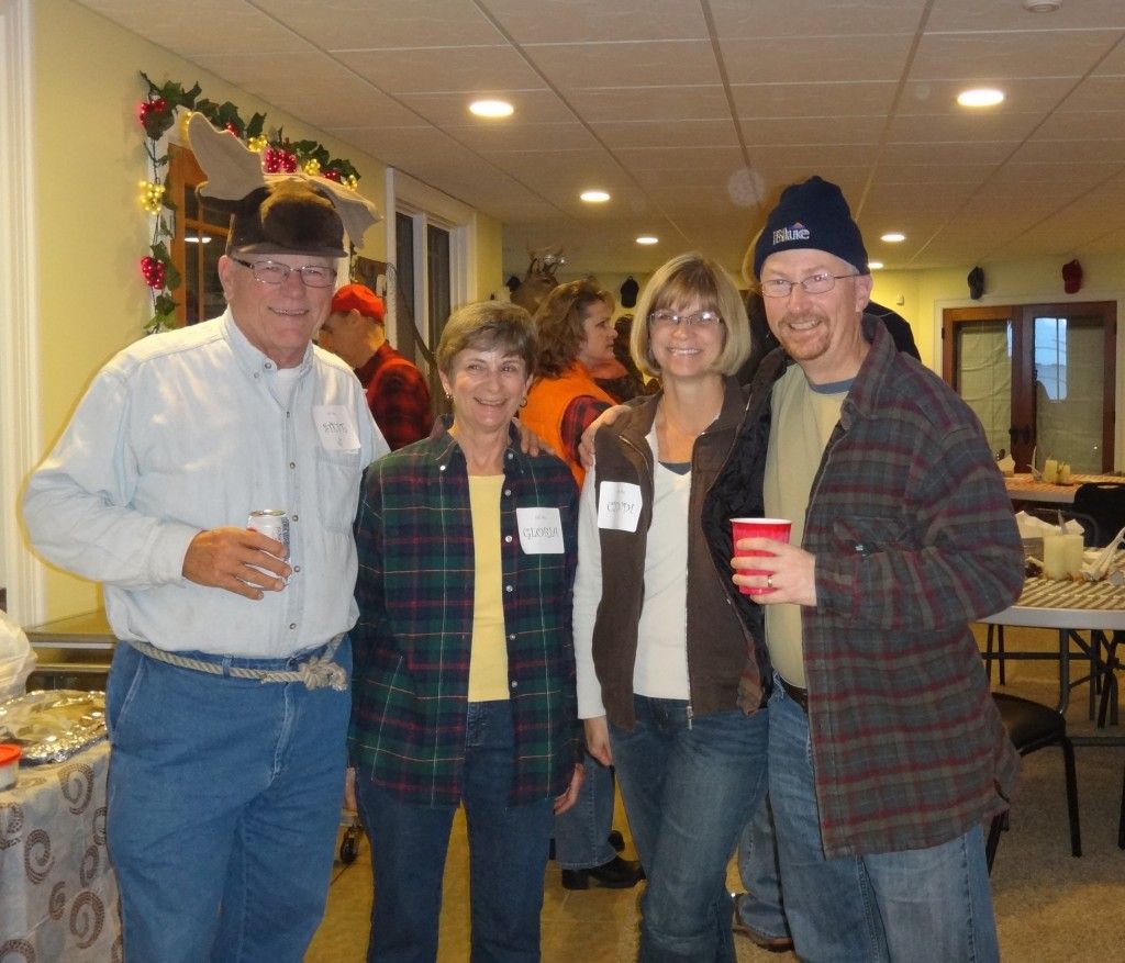 A group of adults enjoying some drinks.