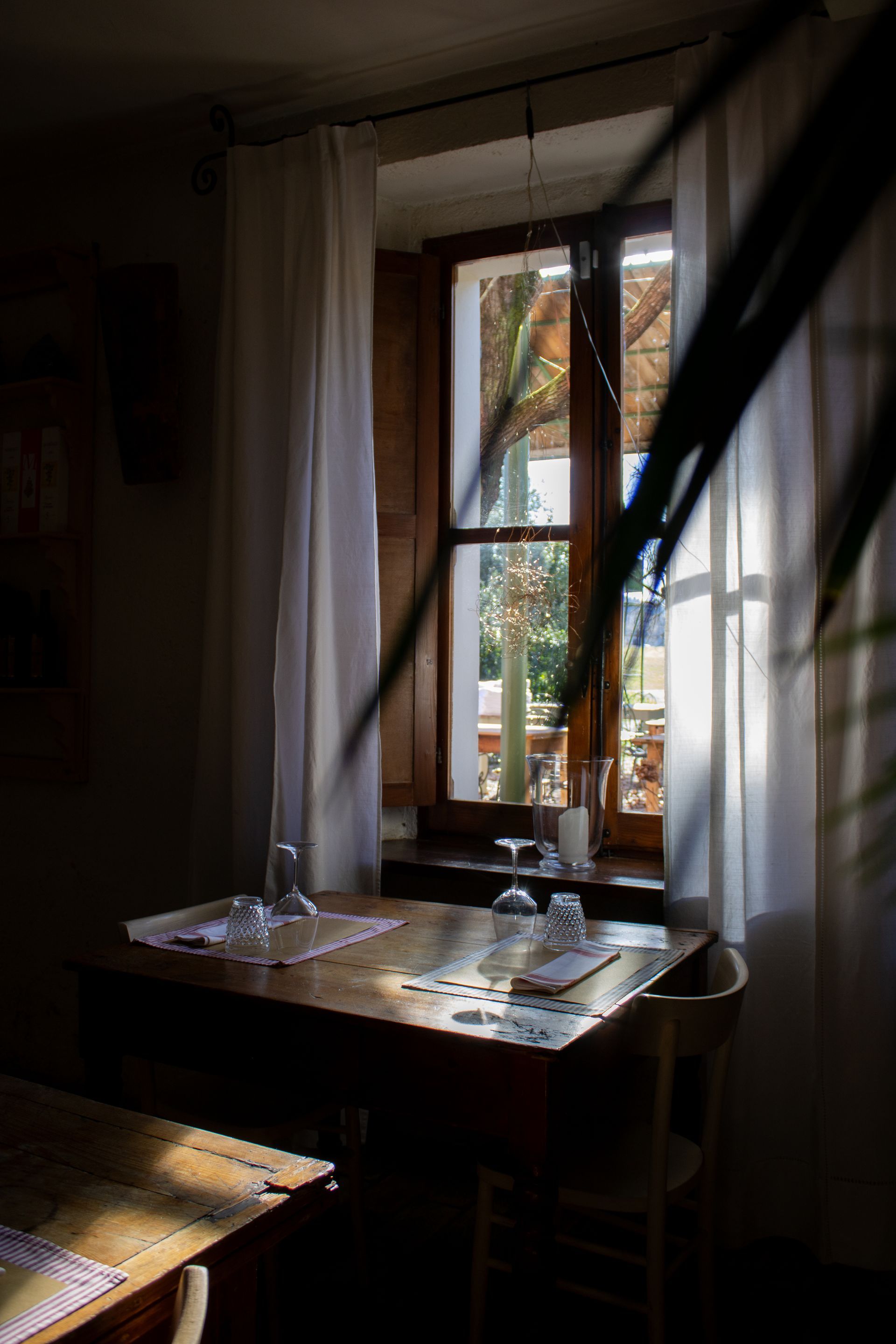 tavoli all'interno del ristorante