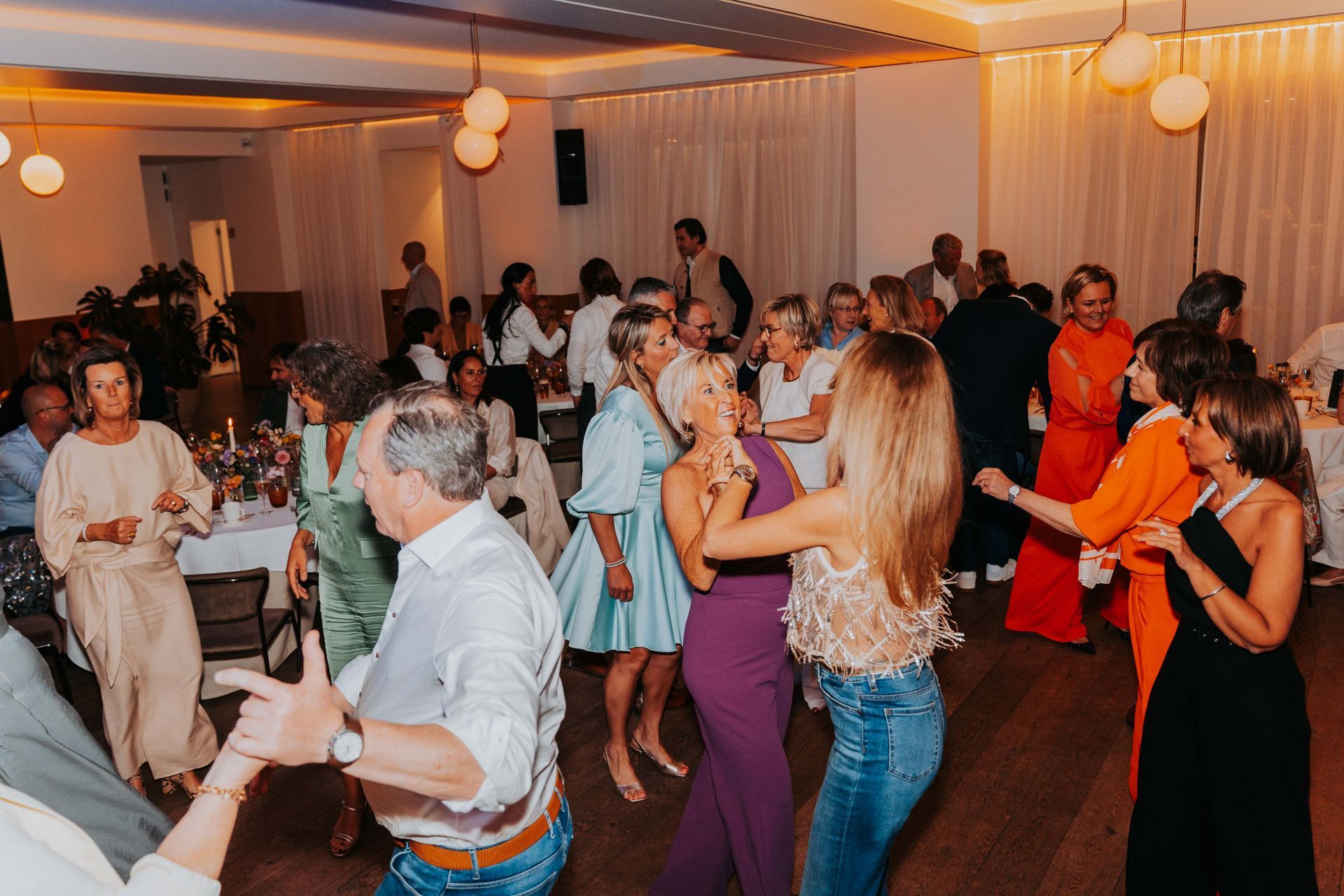 Trouwfeest in feestzaal t'Hoornaerts in Izegem, Kachtem