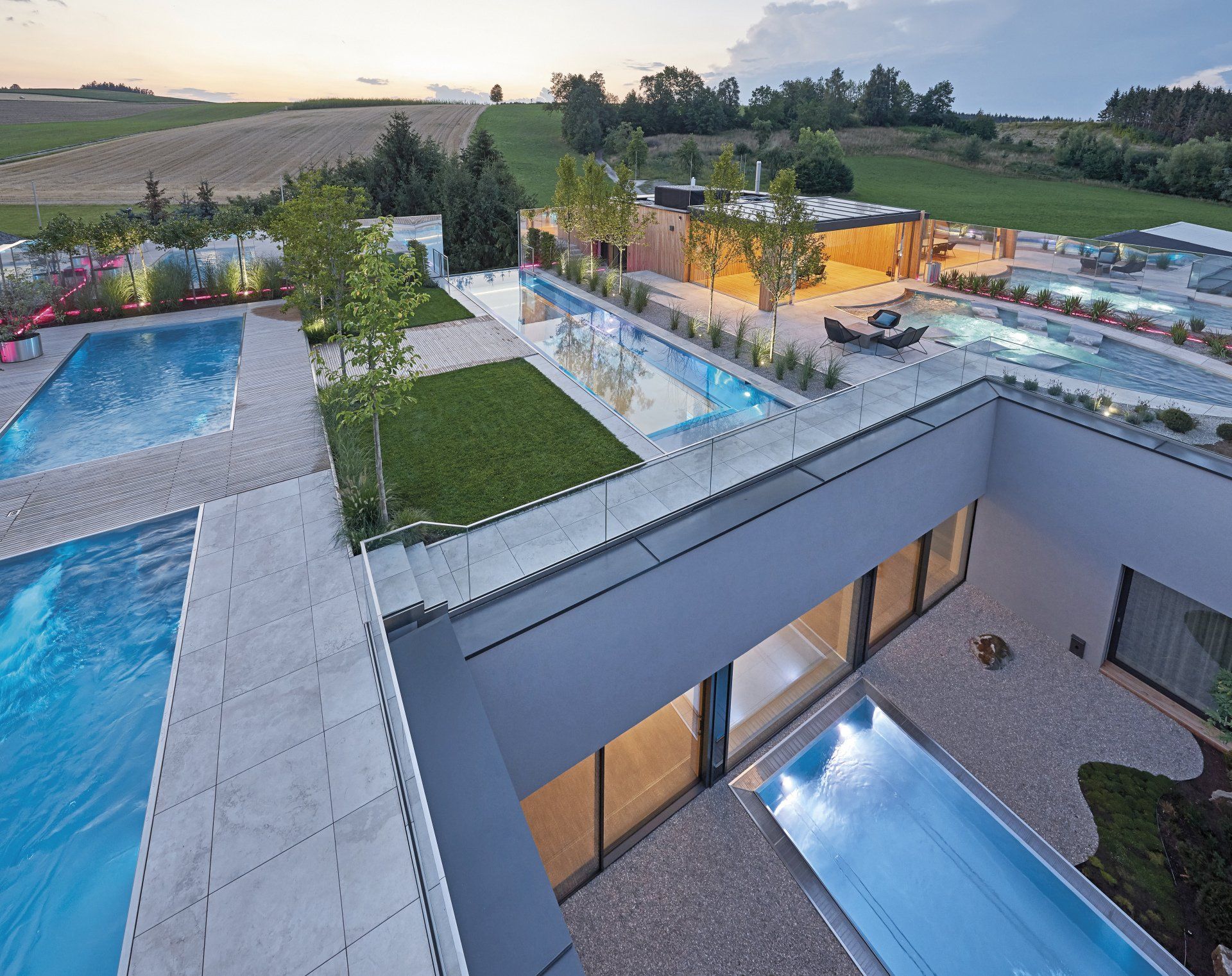 Poolkompetenzzentrum von Polytherm in Weibern