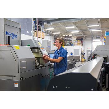 Copen Machine operator laser engraver