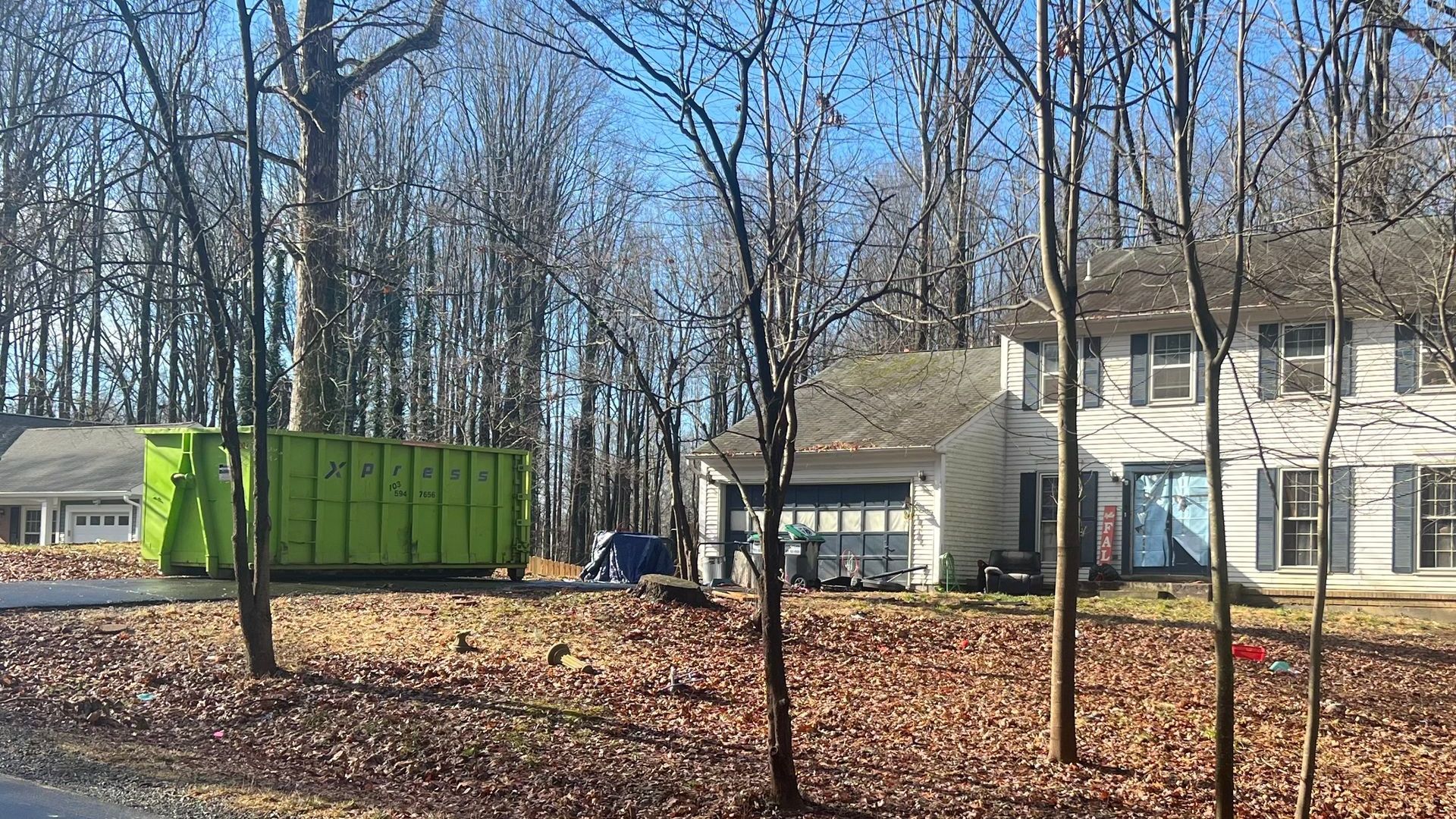 Residential 30-yard dumpster in Warrenton, VA