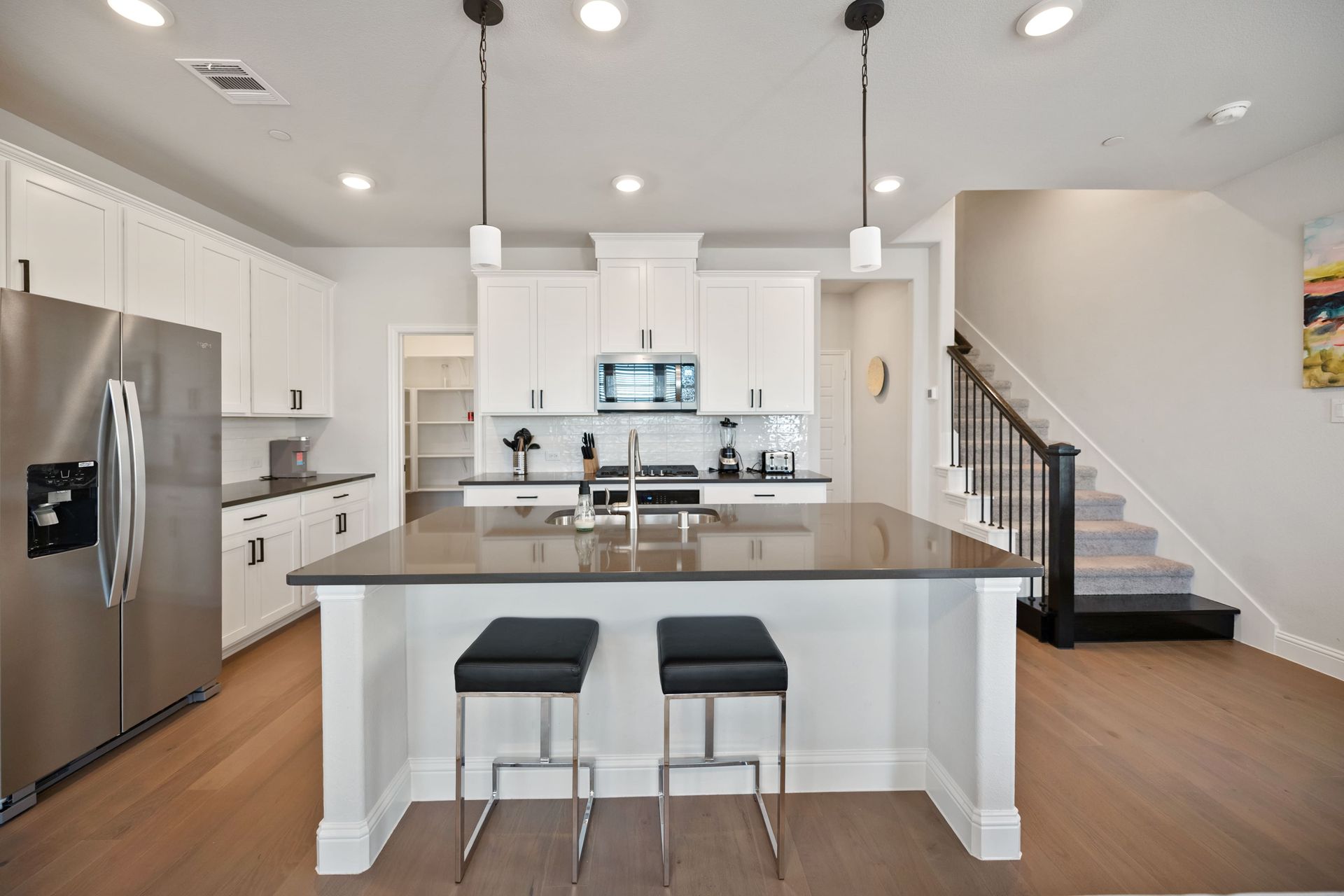Modern staged Kitchen