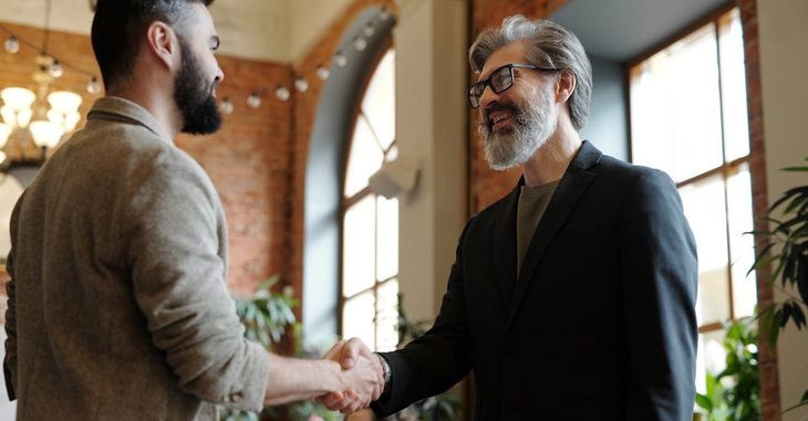 Meeting between Homeowners and Property Management Consultants