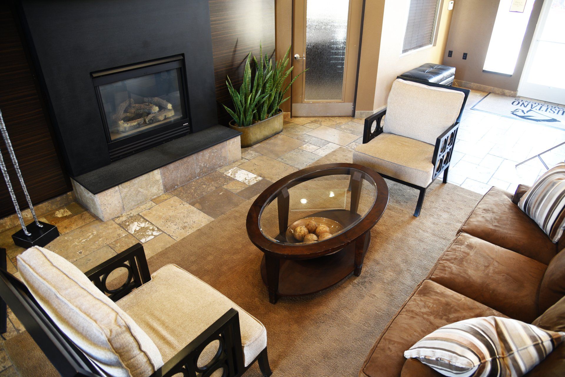 Lusitano Apartment lobby
