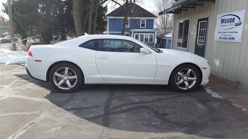 White car with no decal